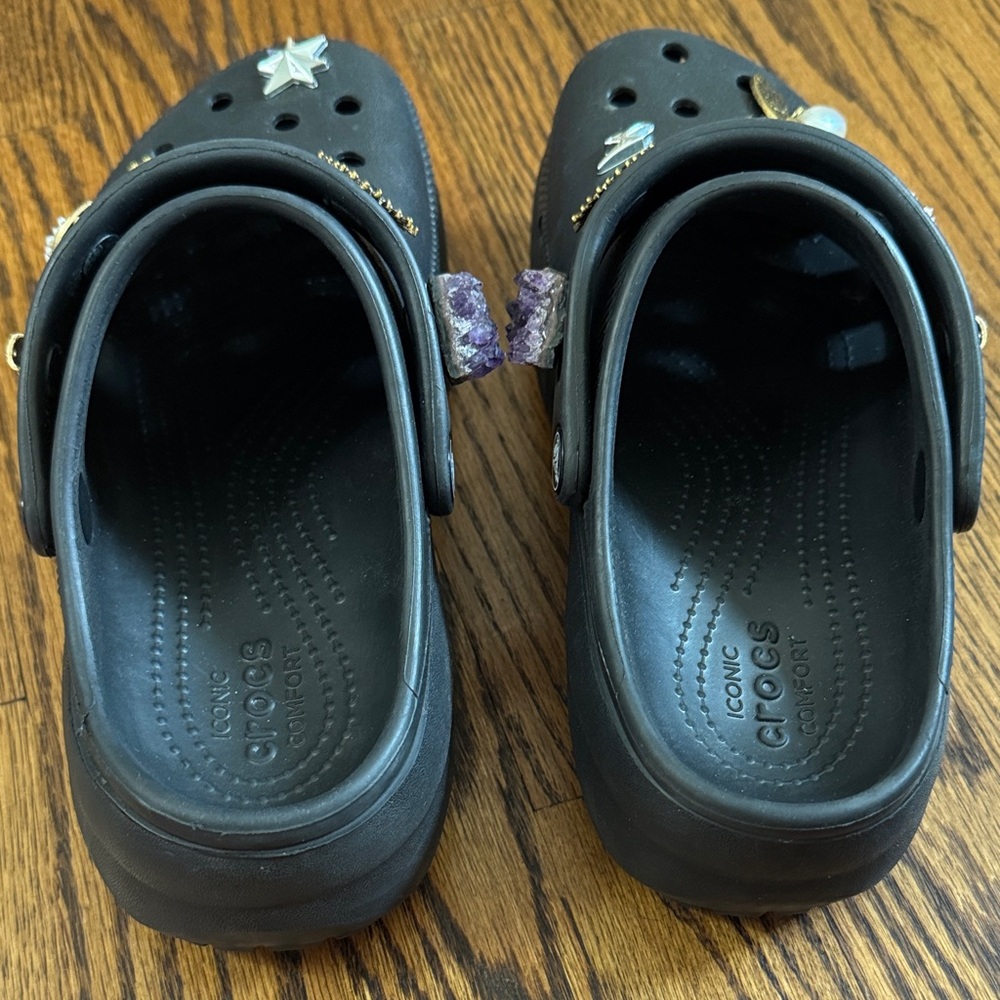 Black Platform CROCS Charms Included SZ 7 - Picture 8 of 8